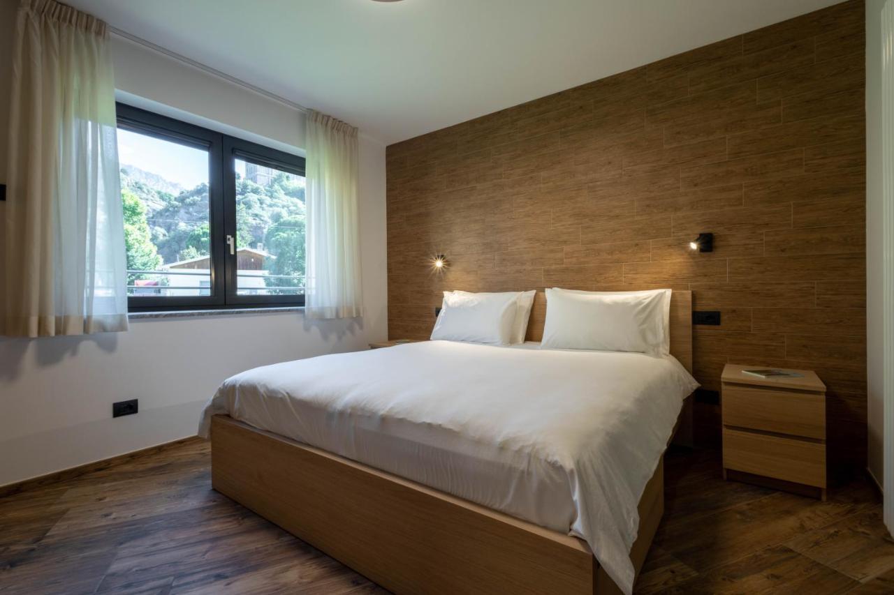 San Martin Holidays Home - Stay, Work & Fun ปอนต์-เซนต์-มาร์ติน ภายนอก รูปภาพ